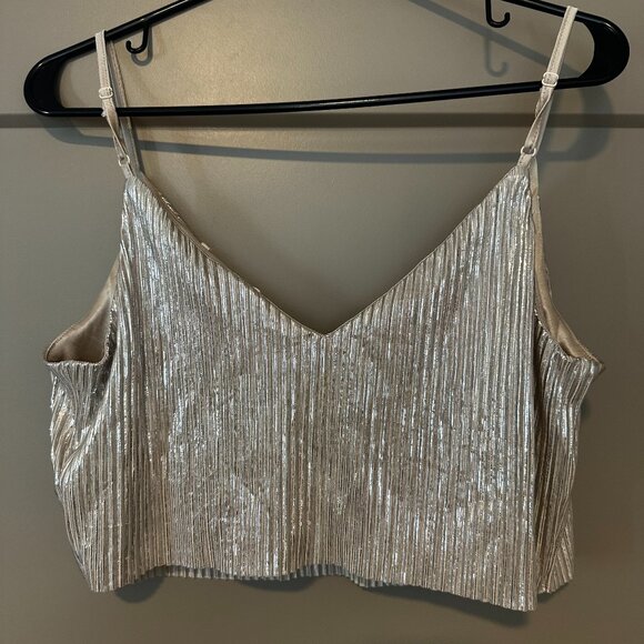 Matching top and bottom - Picture 1 of 3